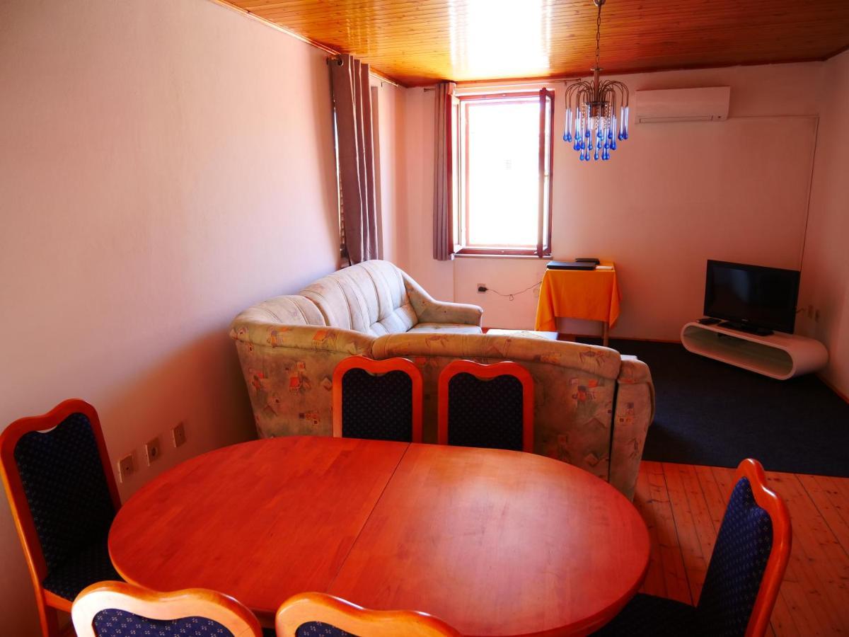 Apartment Piranhe Eksteriør billede