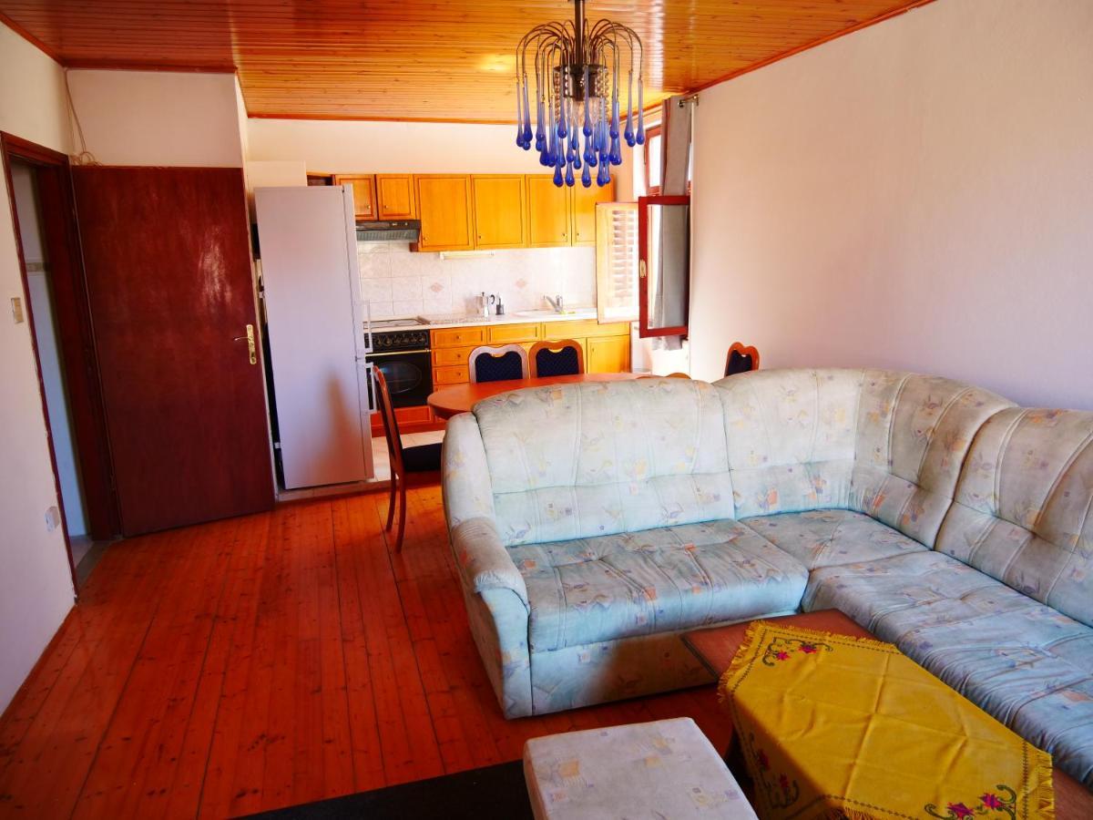 Apartment Piranhe Eksteriør billede